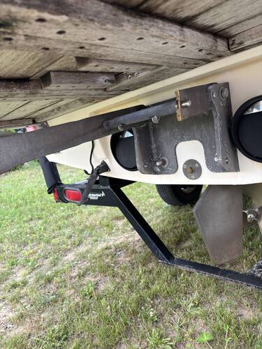 More information about "Mechanical Wedge for a 2002 Malibu Wakesetter"