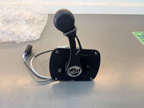 More information about "2014 MXZ Throttle (Brand New)"