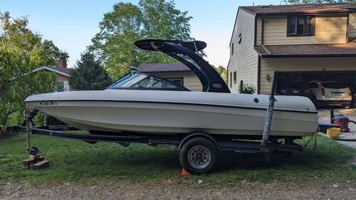 More information about "2006 iRide 21' LCR 320hp w/trailer and toys"